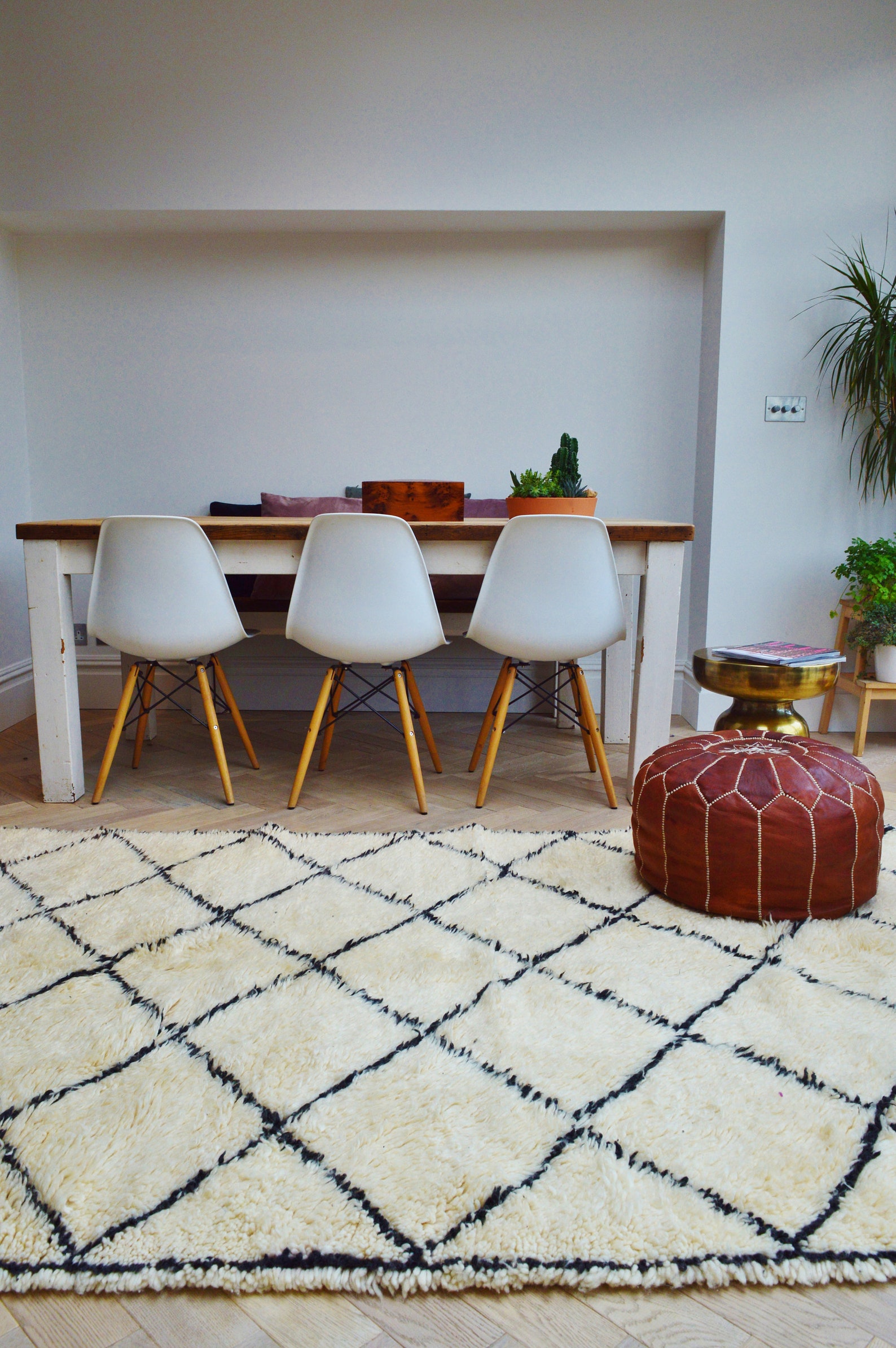 Moroccan White Beni Ouirain Rug, Vintage,Moroccan Carpet - Image 4