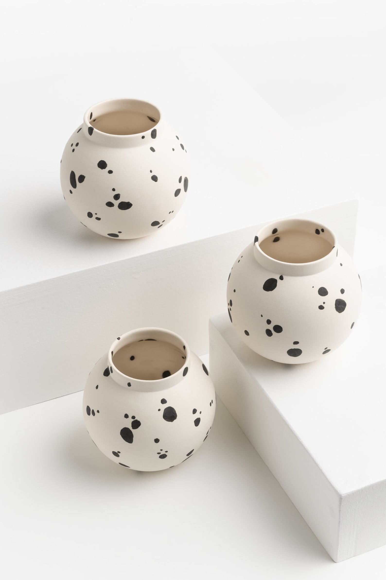 Minimalist Vase, Ceramic Flower Pot, Modern Home Decor - Image 3